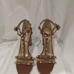 Valentino Garavani Rockstud Slingback Block Healed Sandal (NEW)